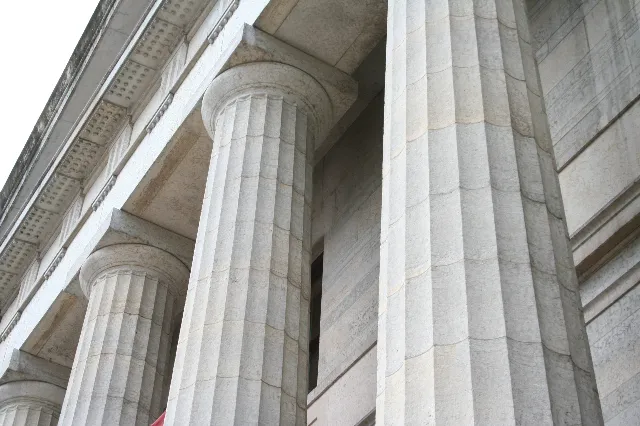 The colonnade of a federal courthouse
